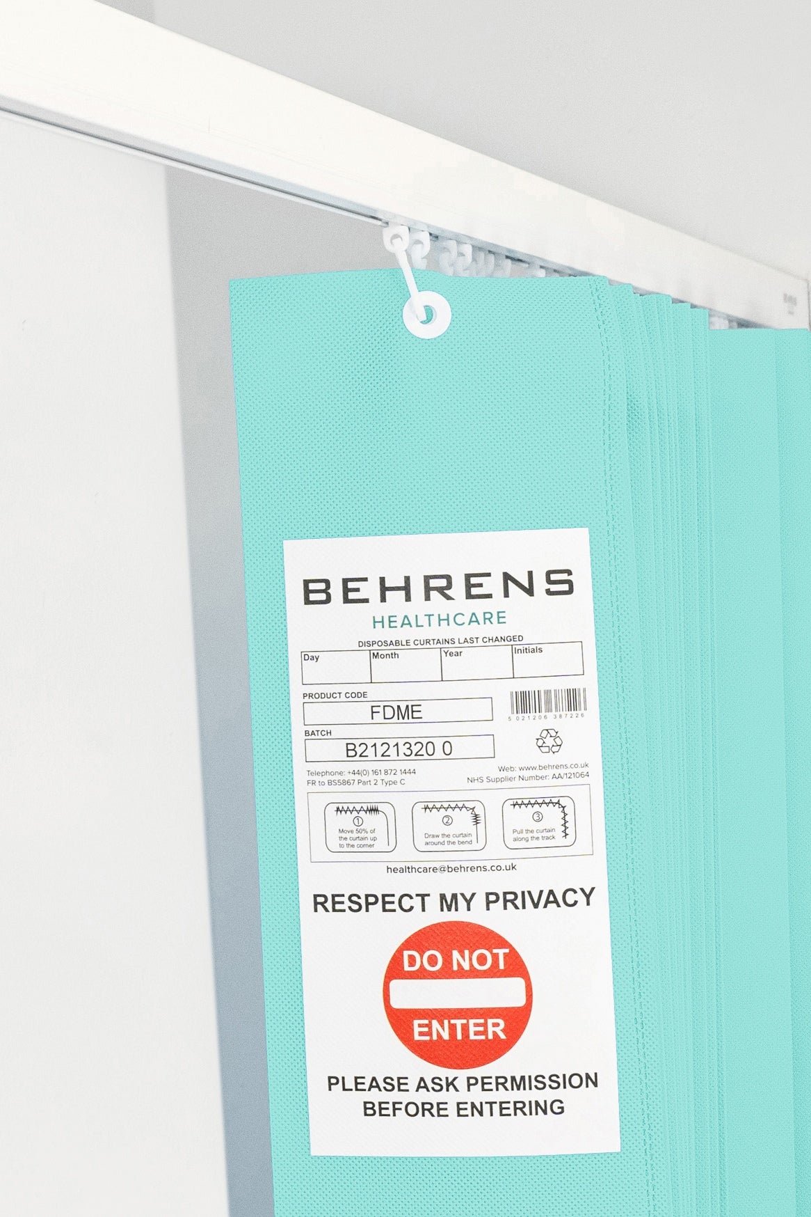Mint FR Disposable Curtain - Eyelets