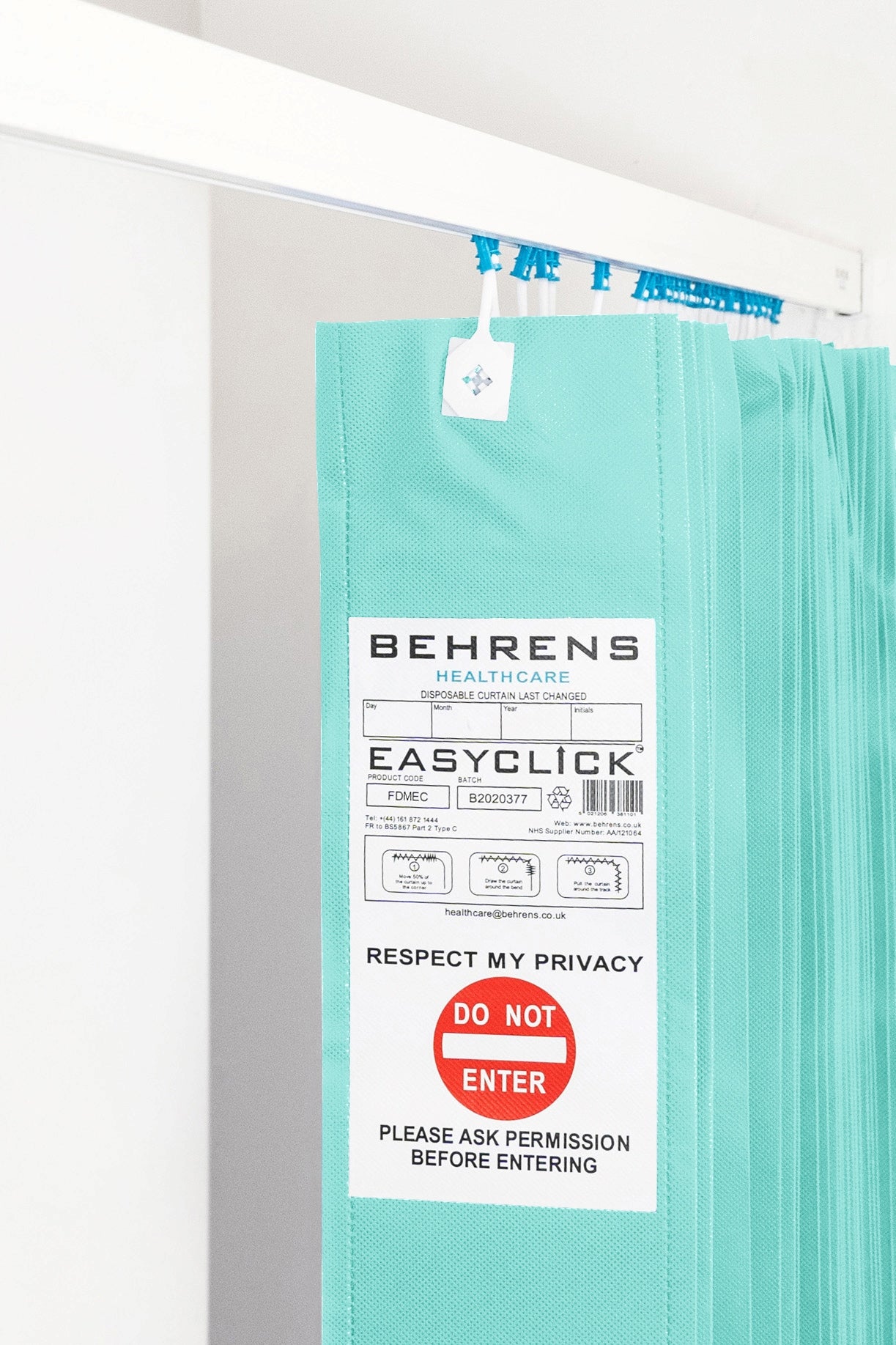 Mint FR Disposable Curtain - EasyClick Hooks